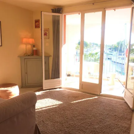 Apartman Pcogpet - Golfe De St-tropez - Au Bord De L'eau Avec Piscine