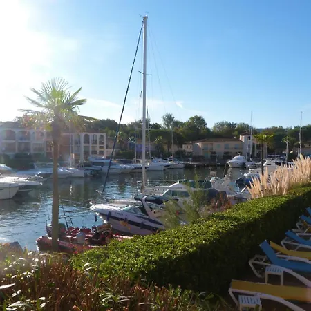 Pcogpet - Golfe De St-tropez - Au Bord De L'eau Avec Piscine Apartman Cogolin